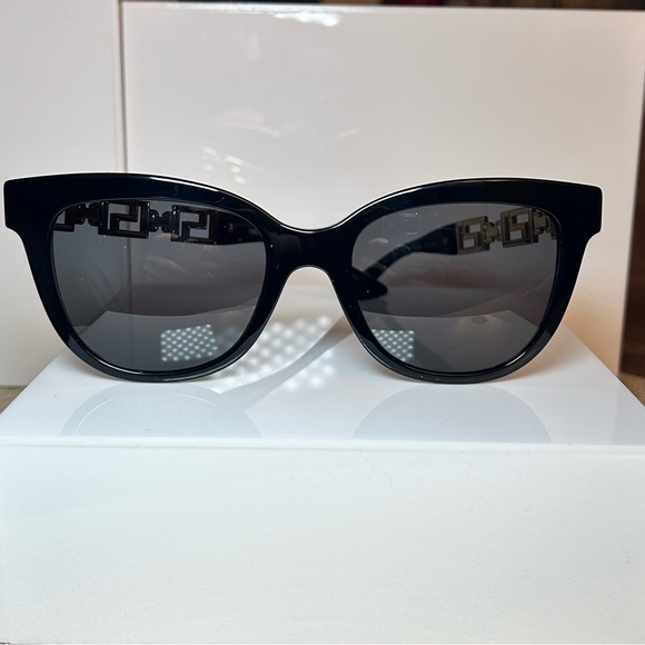 Versace Cat Eye Sunglasses AUTHENTIC - Picture 3 of 12